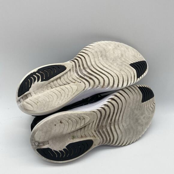 Womens Size 10 Saucony Kinvara 14 Black Running Walking Athletic Sneakers Shoes - Picture 8 of 10